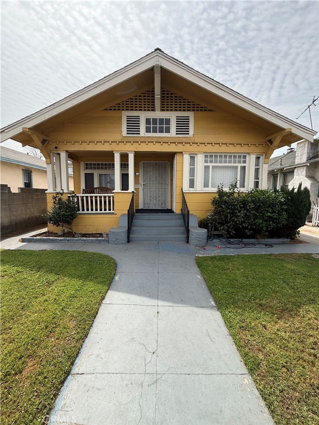 Photo of 134 E 56th St, Los Angeles, CA 90011 (MLS # MB26072419)