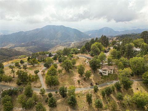 Photo of 25 Pine Cone, Running Springs, CA 92382 (MLS # IG25235731)