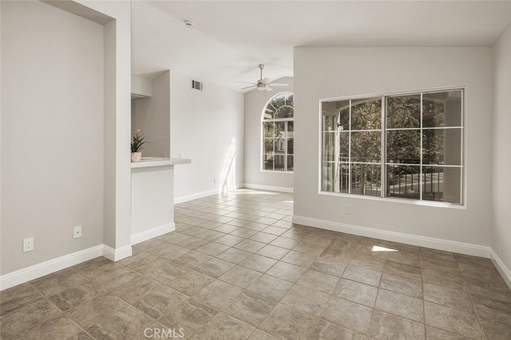 16 Chaumont Circle