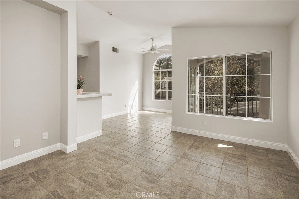16 Chaumont Circle