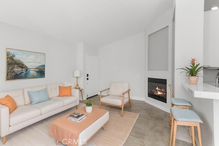 16 Chaumont Circle