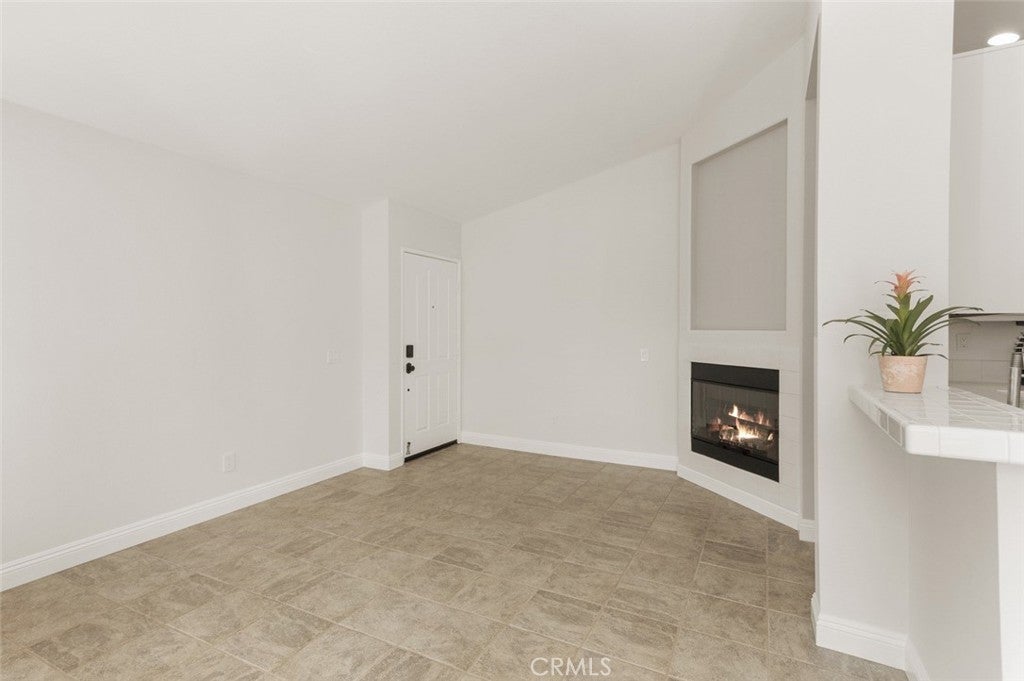 16 Chaumont Circle