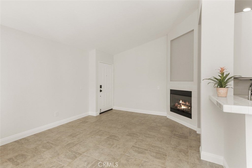 16 Chaumont Circle