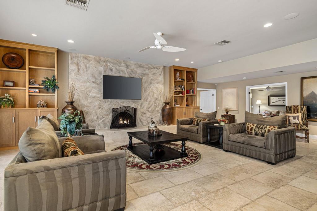 Indian Wells C.C. - Residential