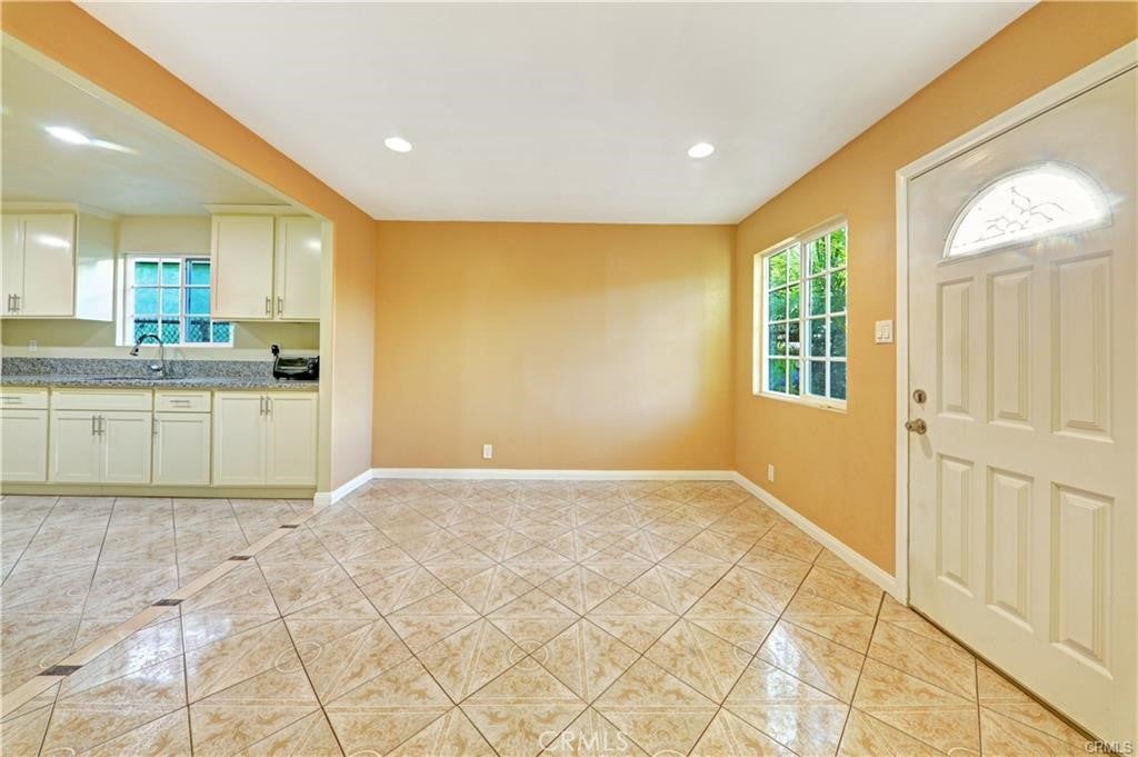 8622 S Fir Avenue, Los Angeles CA 90002