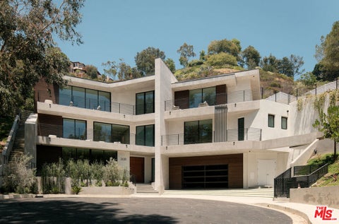 Photo of 2630 Algodon Court, Los Angeles, CA 90046 (MLS # 26833061)