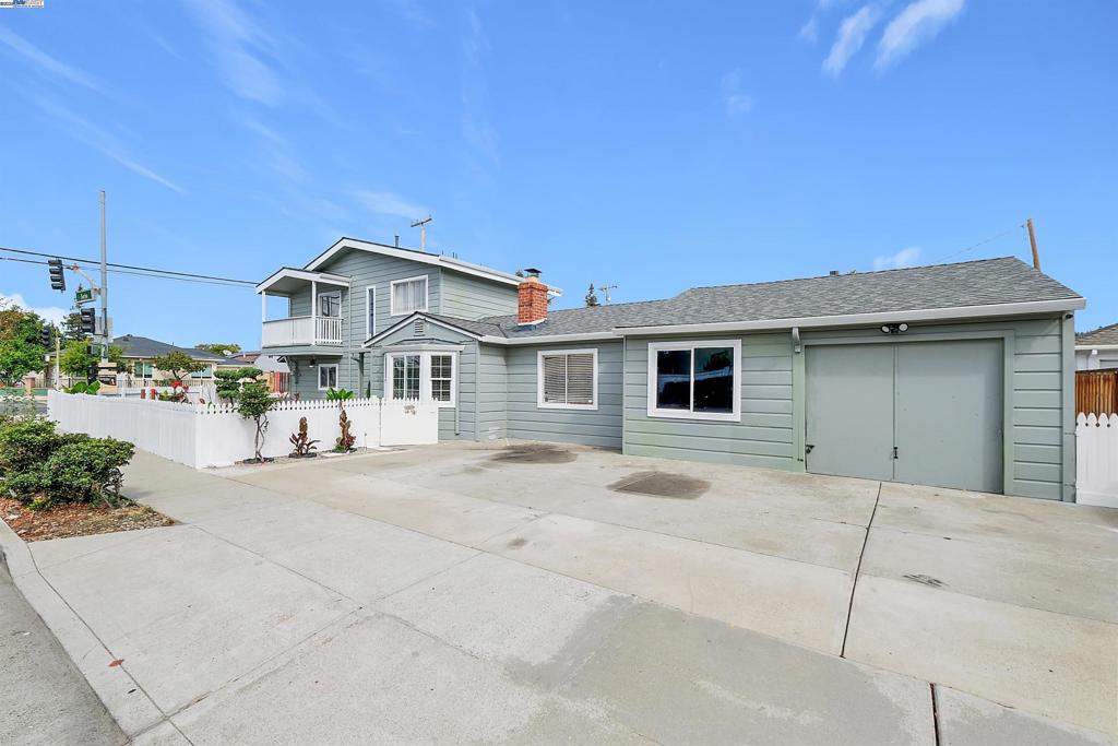 JACKSON TRIANGLE - Residential