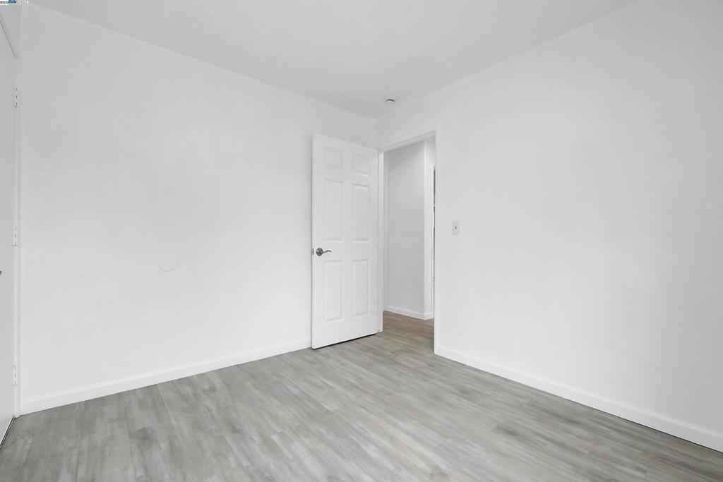 JACKSON TRIANGLE - Residential