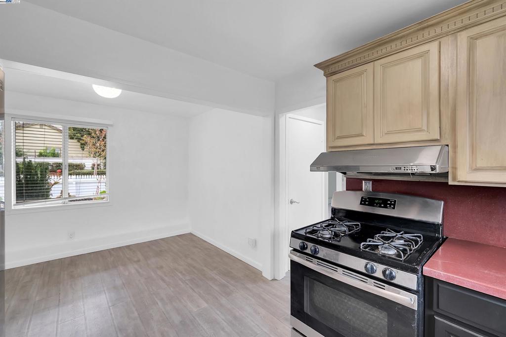 JACKSON TRIANGLE - Residential