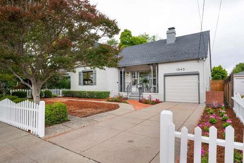 Photo of 1543 Kalmia ST, San Mateo, CA 94402 (MLS # ML82046219)