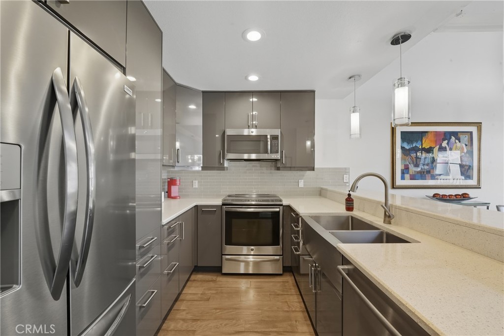Marina Pacifica (MRP) - Residential