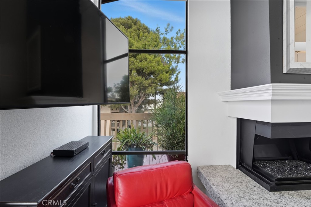 Marina Pacifica (MRP) - Residential