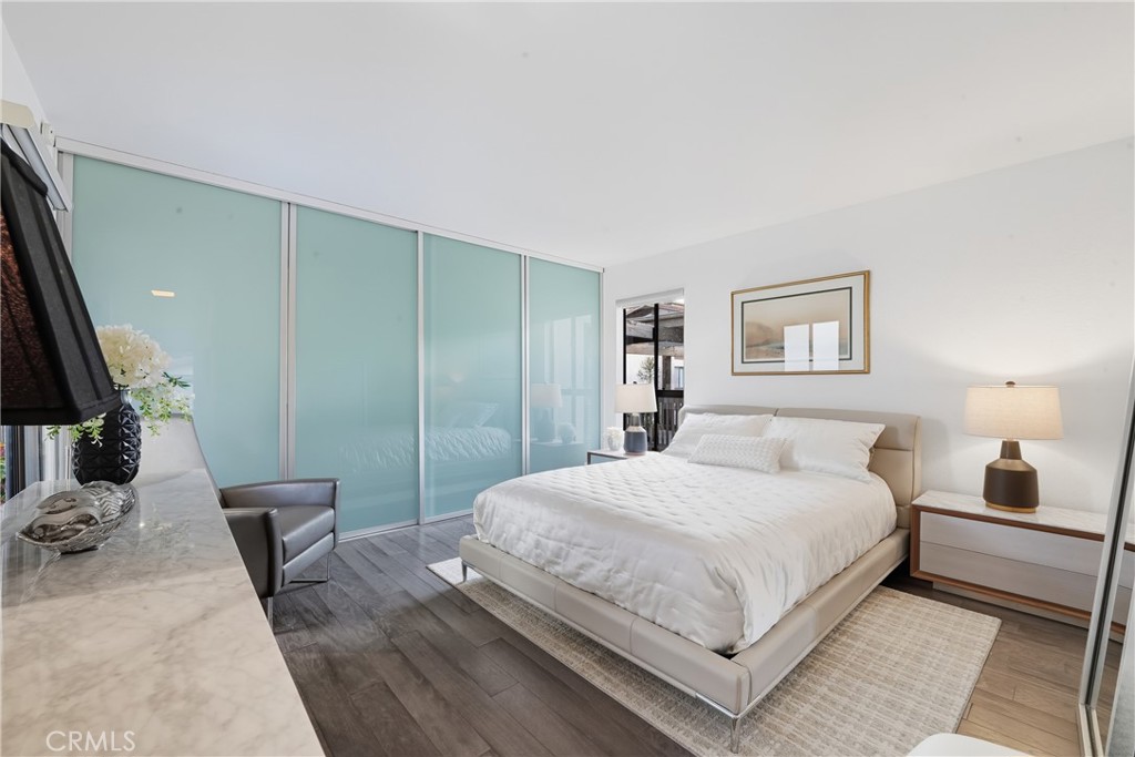 Marina Pacifica (MRP) - Residential