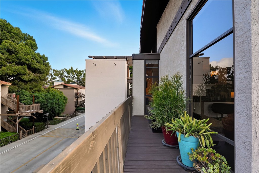Marina Pacifica (MRP) - Residential