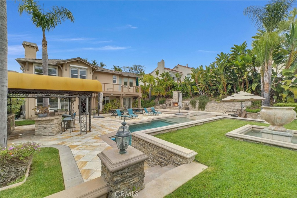 2 AQUILA Way
