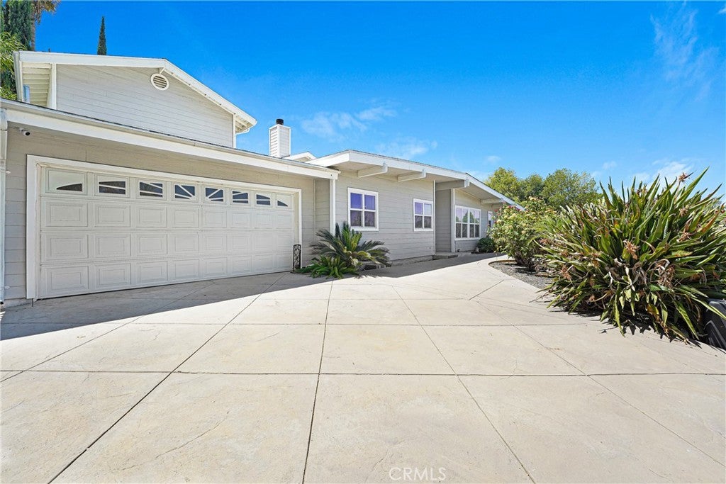 22450 Collins