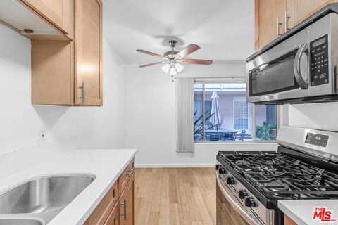 Photo of 2627 5th Street #3, Santa Monica, CA 90405 (MLS # 25607233)