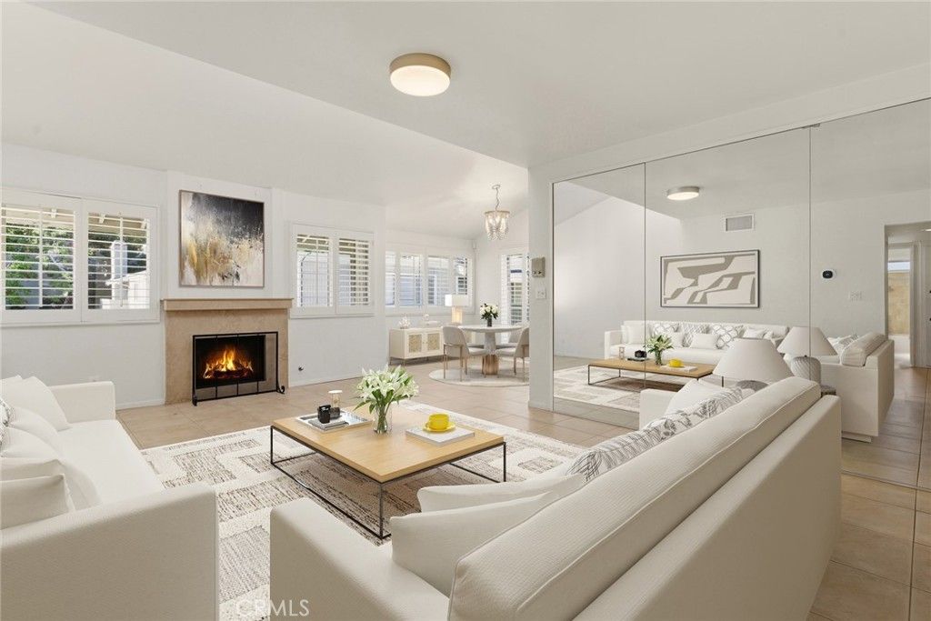 Photo of 22117 Burbank Boulevard #7, Woodland Hills, CA 91367 (MLS # SR25259605)