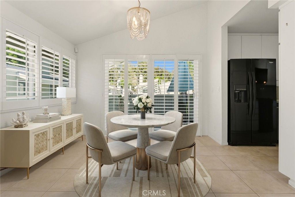 Photo of 22117 Burbank Boulevard #7, Woodland Hills, CA 91367 (MLS # SR25259605)