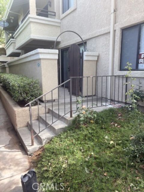 Photo of 18804 Mandan St, Canyon Country, CA 91351 (MLS # SR26077820)