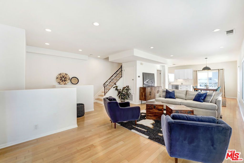 Photo of 1660 Gramercy Avenue #6, Torrance, CA 90501 (MLS # 26640413)