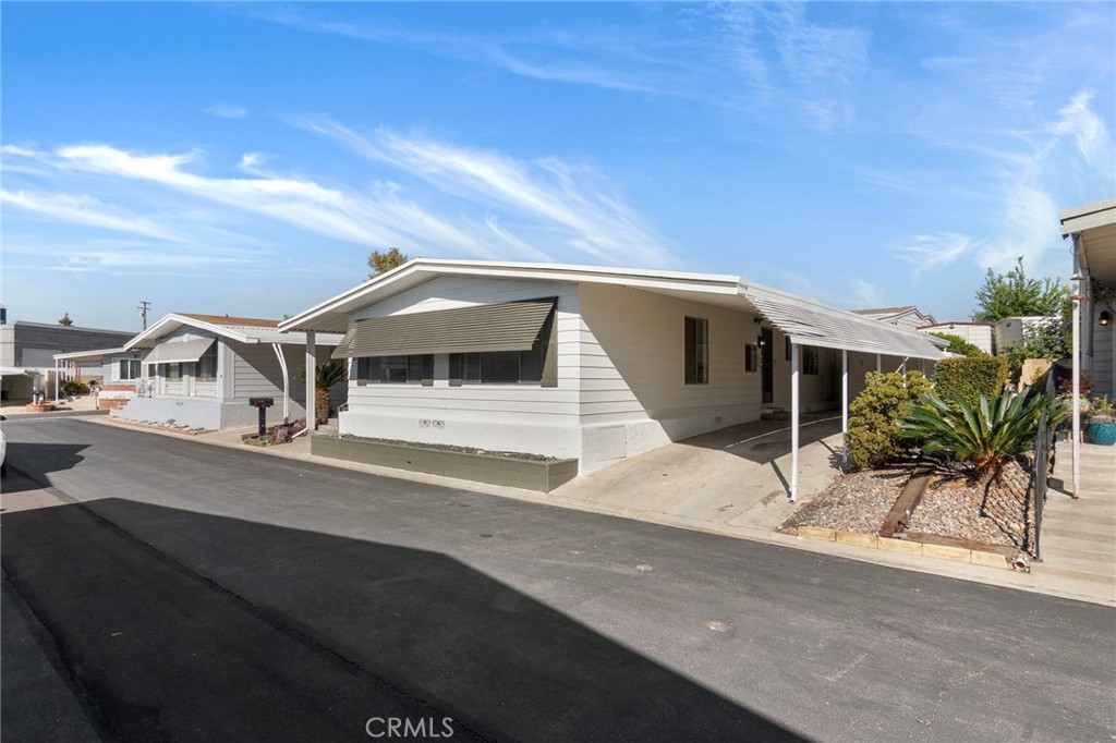11730 Whittier Boulevard 55
