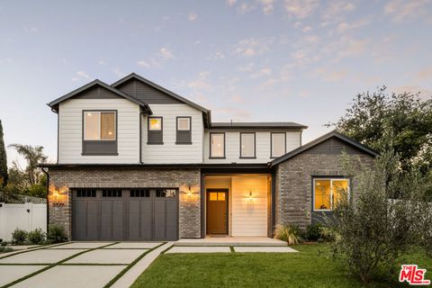 Photo of 5109 Genesta Avenue, Encino, CA 91316 (MLS # 26747827)