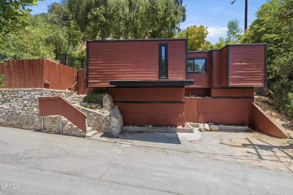 670 Woodland Drive