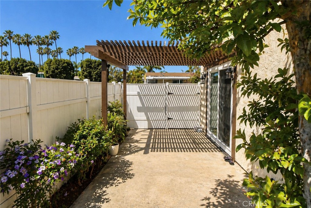 128 Fairview Street 1