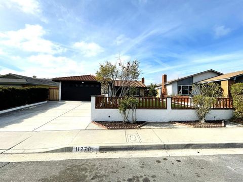 Photo of 11278 Calle Jalapa, San Diego, CA 92126 (MLS # 250046142SD)