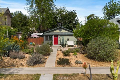 Photo of 3359 Locust St, Riverside, CA 92501 (MLS # DW26087837)