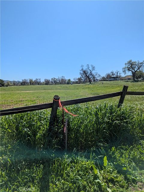 Tiny photo for 7725 Gabarda Rd, Atascadero, CA 93422 (MLS # NS26058394)