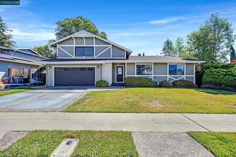 Photo of 8569 Wicklow Ln LN, Dublin, CA 94568 (MLS # 41141854)