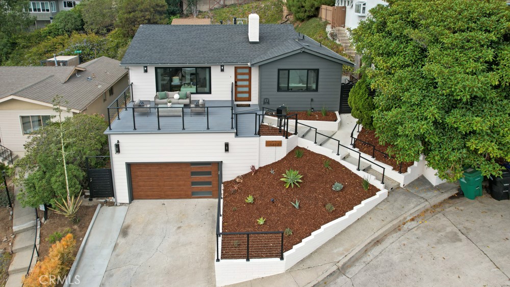 3412 Poe Street