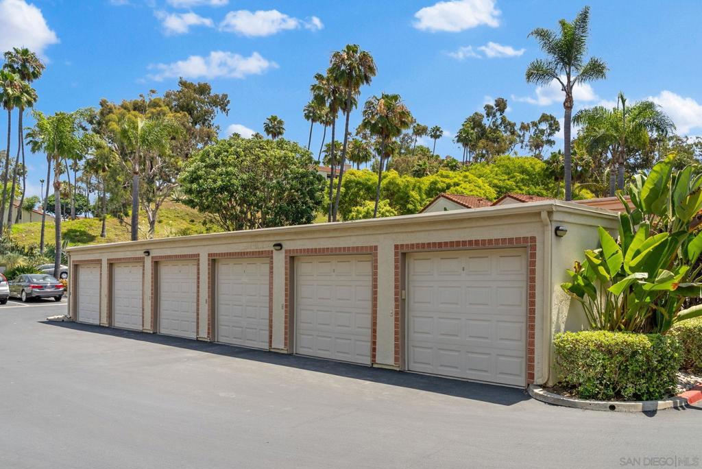 La Costa - Residential
