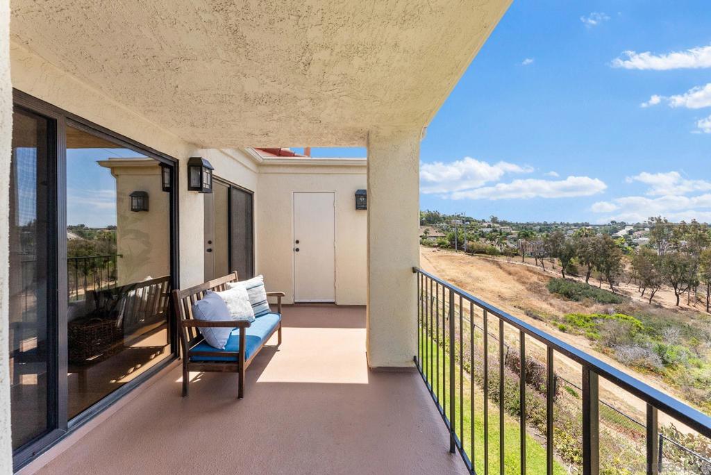 La Costa - Residential