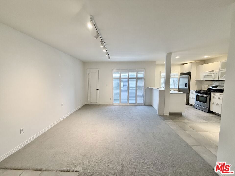 937 5th Street 8