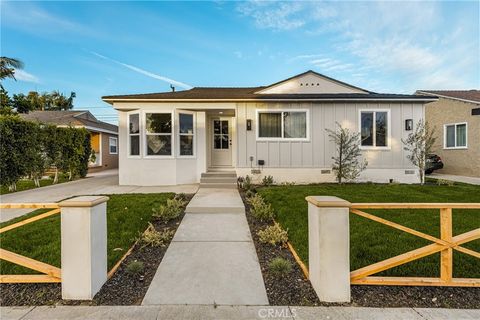 3731 Senasac Avenue Long Beach CA 90808