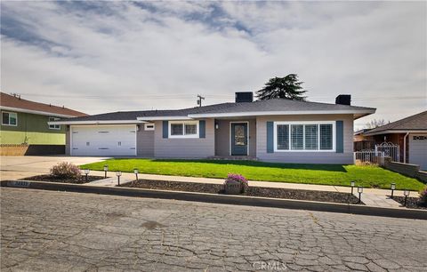 Photo of 34933 Persimmon Ave, Yucaipa, CA 92399 (MLS # IG26047805)