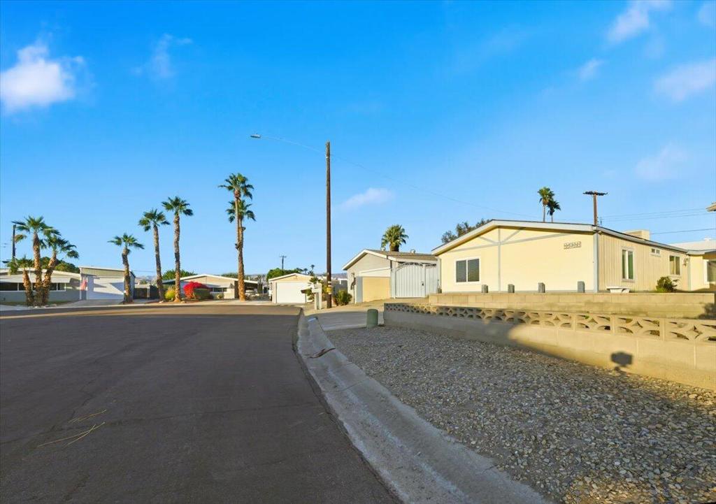 Tri Palm Estates - Manufactured In Park