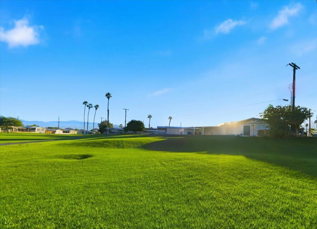 Tri Palm Estates - Manufactured In Park