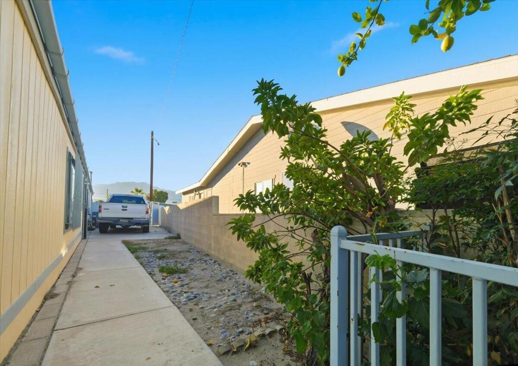 Tri Palm Estates - Manufactured In Park