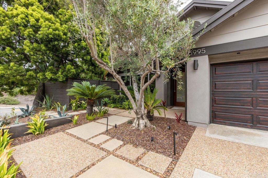 3995 Cypress Del Mar