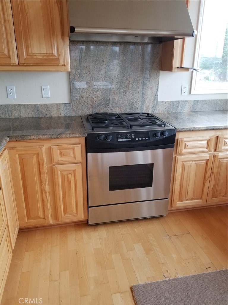 PROPERTIES 305 Ivar Street