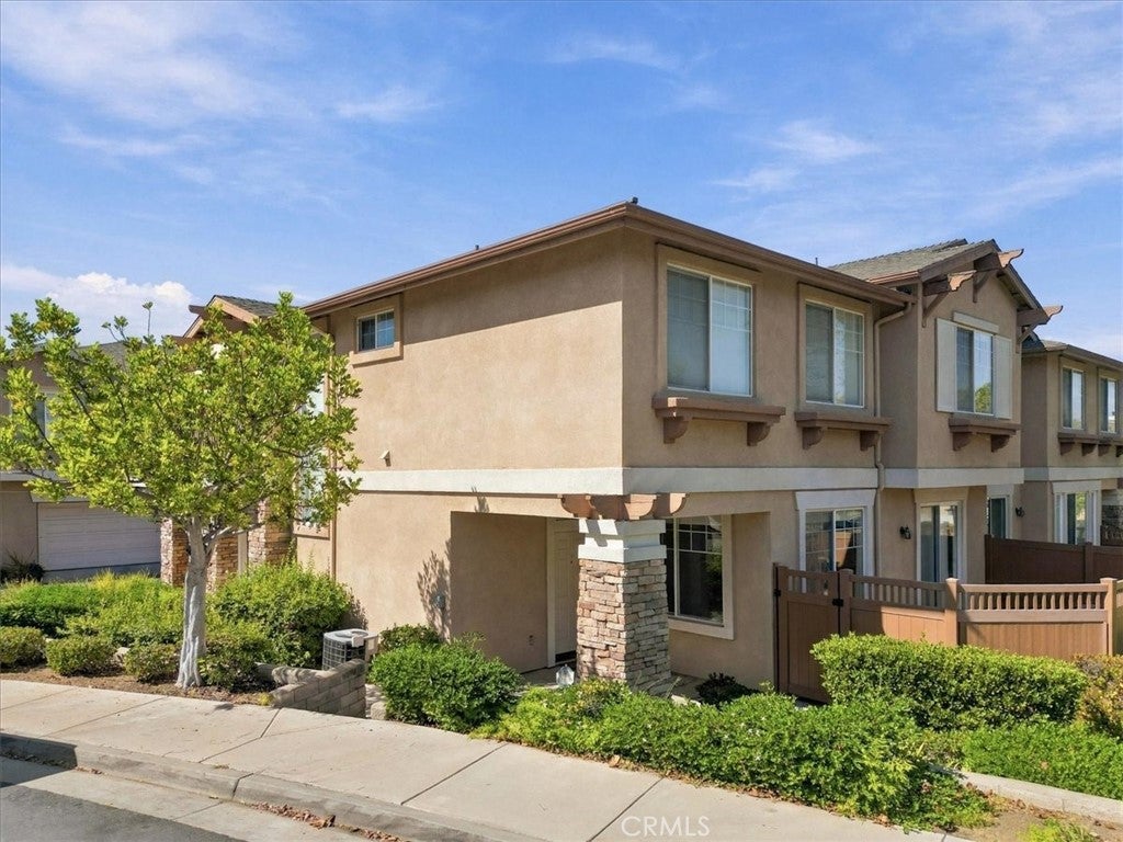 17806 Ash Court