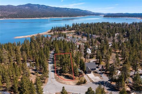 Photo of 39731 Lakeview, Big Bear, CA 92315 (MLS # 219138954PS)