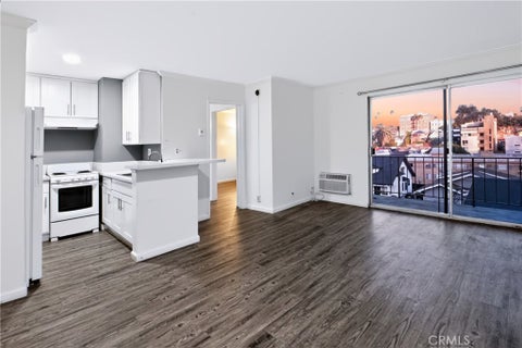 Photo of 256 S La Fayette Park PL #307, Los Angeles, CA 90057 (MLS # DW26204699)