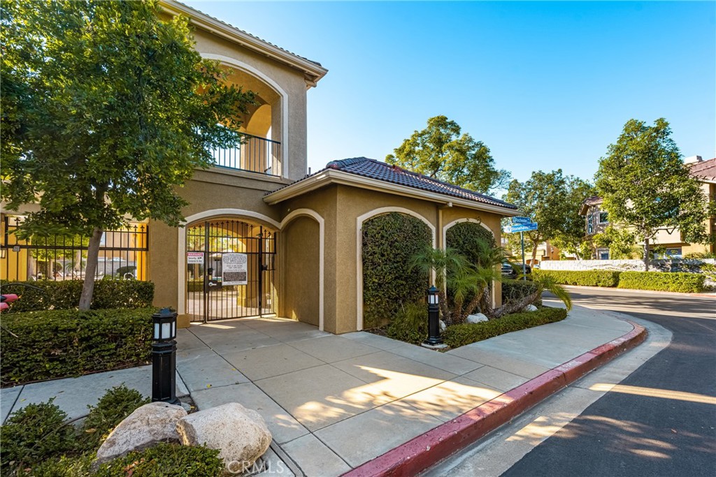 Bluffs at Belmont - Residential