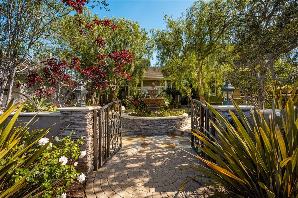 2281 Orchard Drive