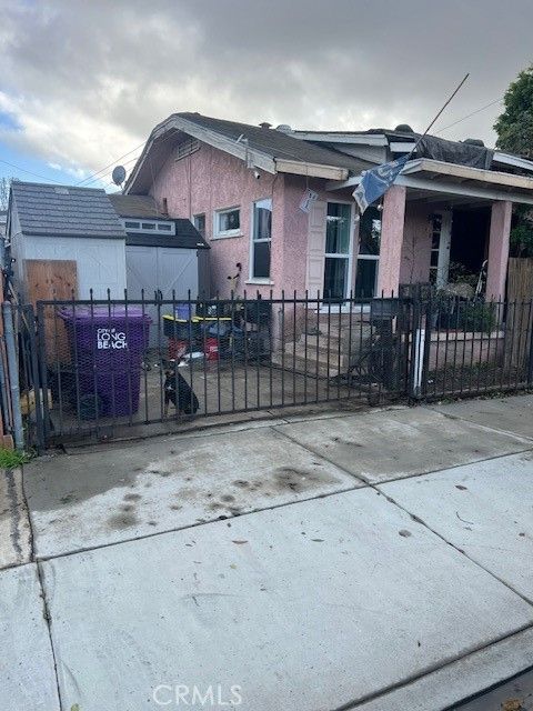 1876 Myrtle Long Beach CA 90806